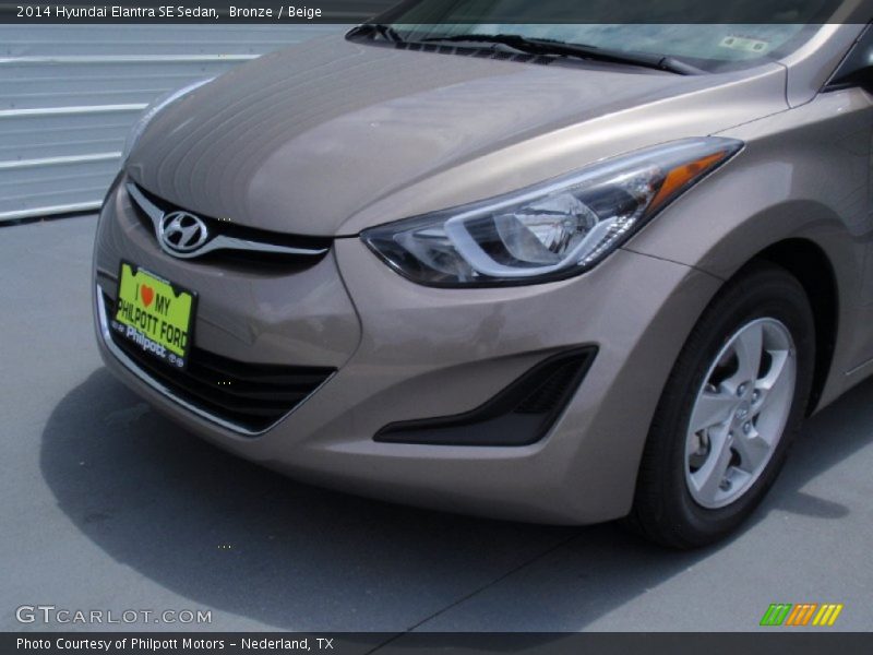 Bronze / Beige 2014 Hyundai Elantra SE Sedan