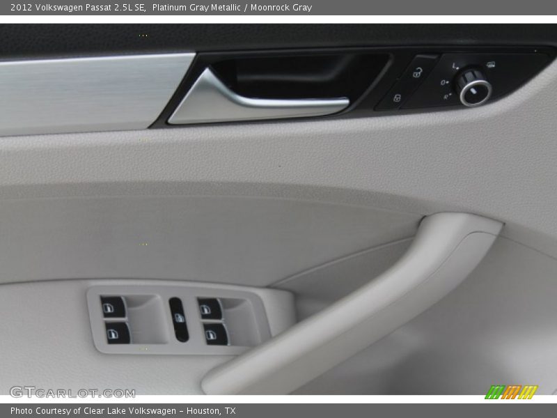 Platinum Gray Metallic / Moonrock Gray 2012 Volkswagen Passat 2.5L SE