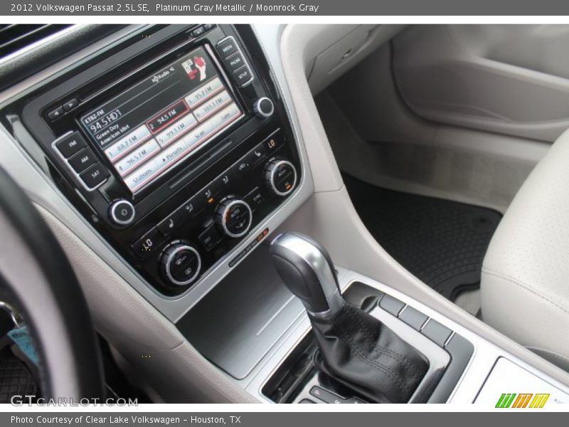 Platinum Gray Metallic / Moonrock Gray 2012 Volkswagen Passat 2.5L SE