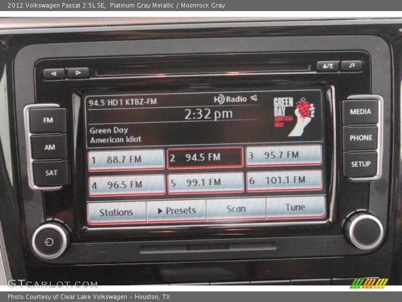 Platinum Gray Metallic / Moonrock Gray 2012 Volkswagen Passat 2.5L SE
