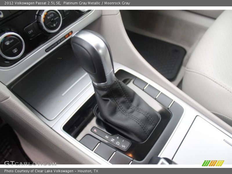 Platinum Gray Metallic / Moonrock Gray 2012 Volkswagen Passat 2.5L SE
