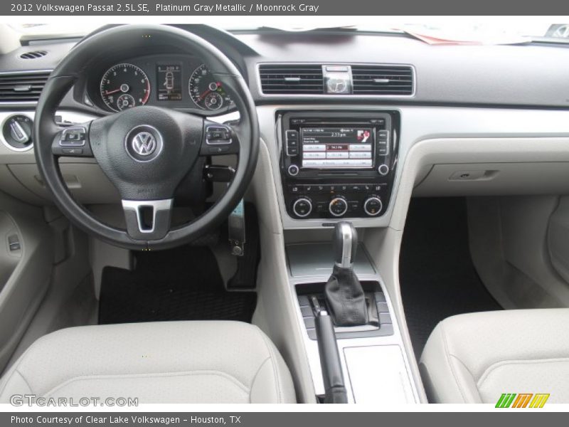 Platinum Gray Metallic / Moonrock Gray 2012 Volkswagen Passat 2.5L SE