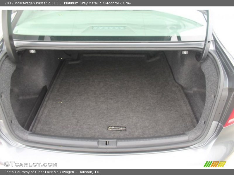 Platinum Gray Metallic / Moonrock Gray 2012 Volkswagen Passat 2.5L SE