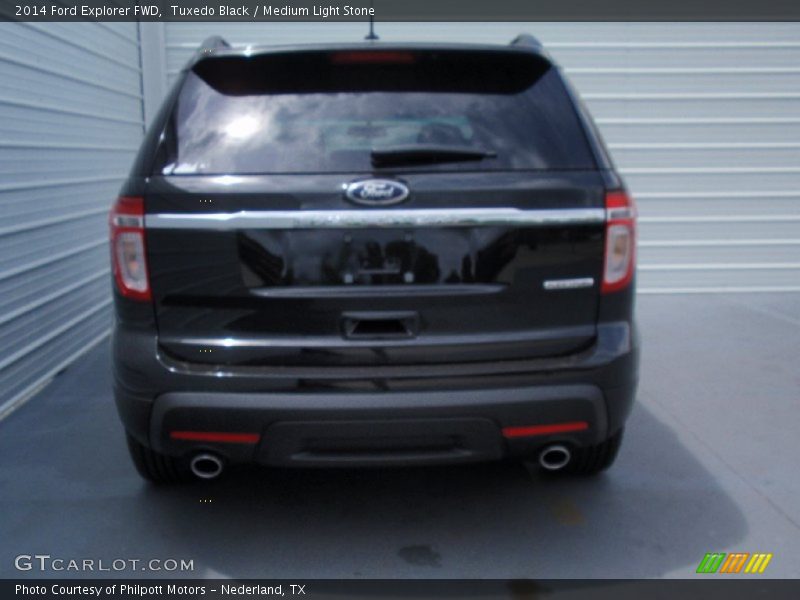 Tuxedo Black / Medium Light Stone 2014 Ford Explorer FWD