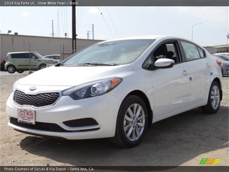 Snow White Pearl / Black 2014 Kia Forte LX