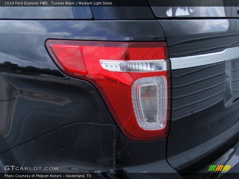 Tuxedo Black / Medium Light Stone 2014 Ford Explorer FWD