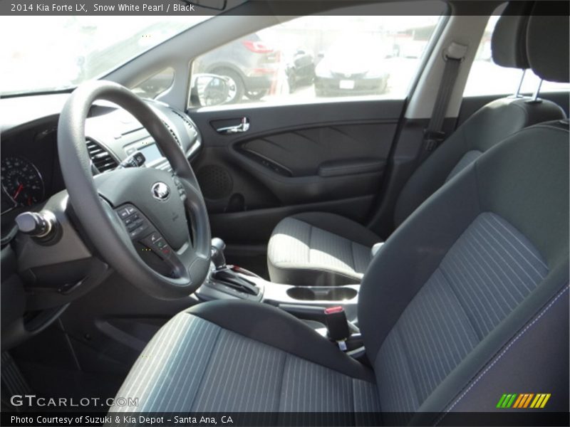 Snow White Pearl / Black 2014 Kia Forte LX