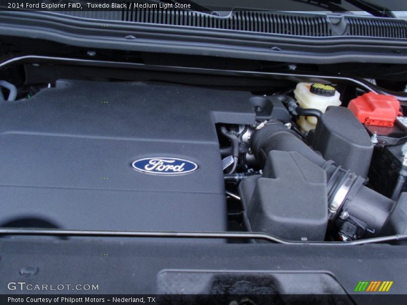 Tuxedo Black / Medium Light Stone 2014 Ford Explorer FWD