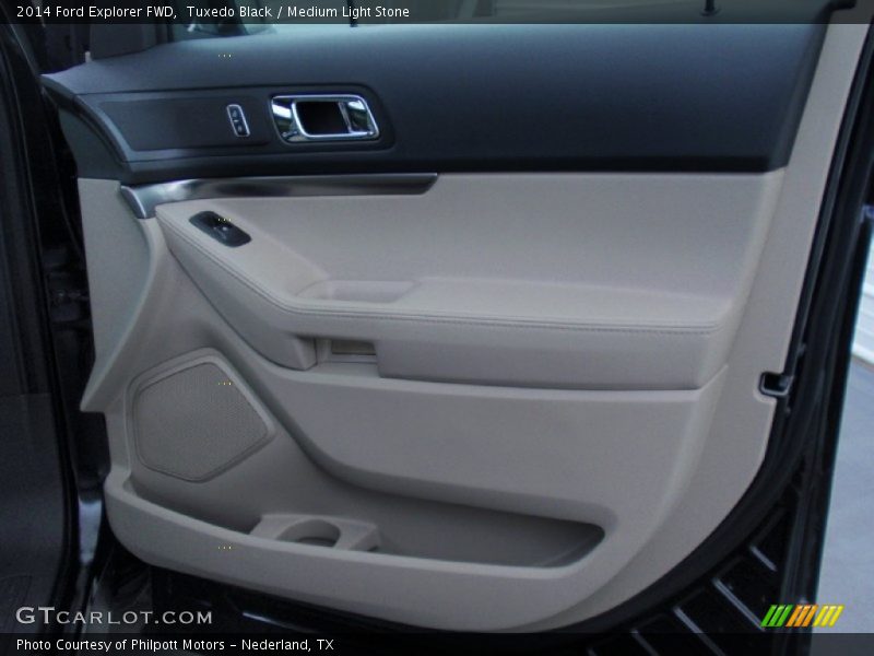 Tuxedo Black / Medium Light Stone 2014 Ford Explorer FWD