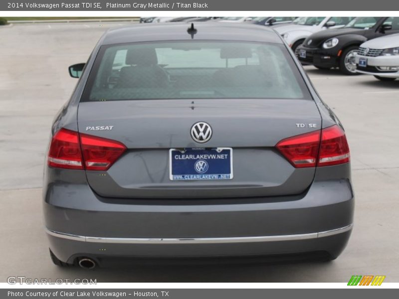 Platinum Gray Metallic / Titan Black 2014 Volkswagen Passat TDI SE