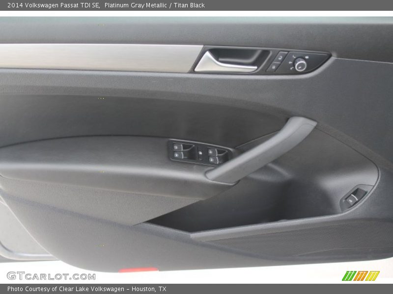 Platinum Gray Metallic / Titan Black 2014 Volkswagen Passat TDI SE