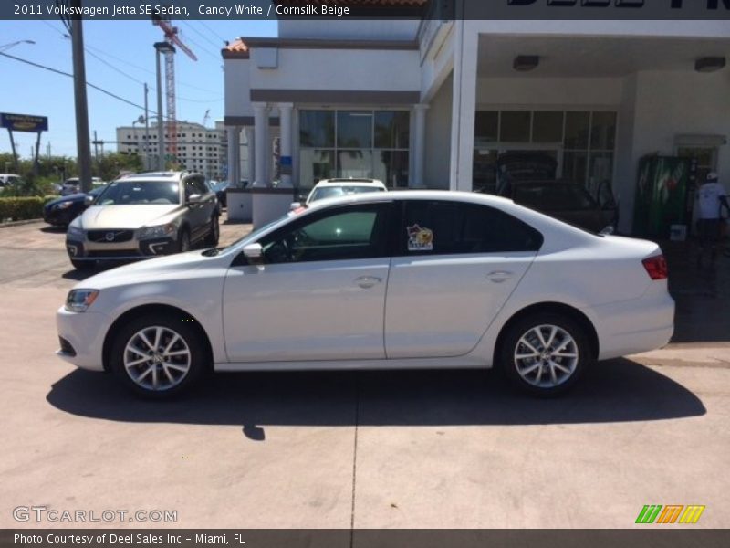 Candy White / Cornsilk Beige 2011 Volkswagen Jetta SE Sedan