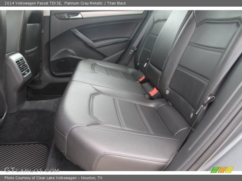 Platinum Gray Metallic / Titan Black 2014 Volkswagen Passat TDI SE