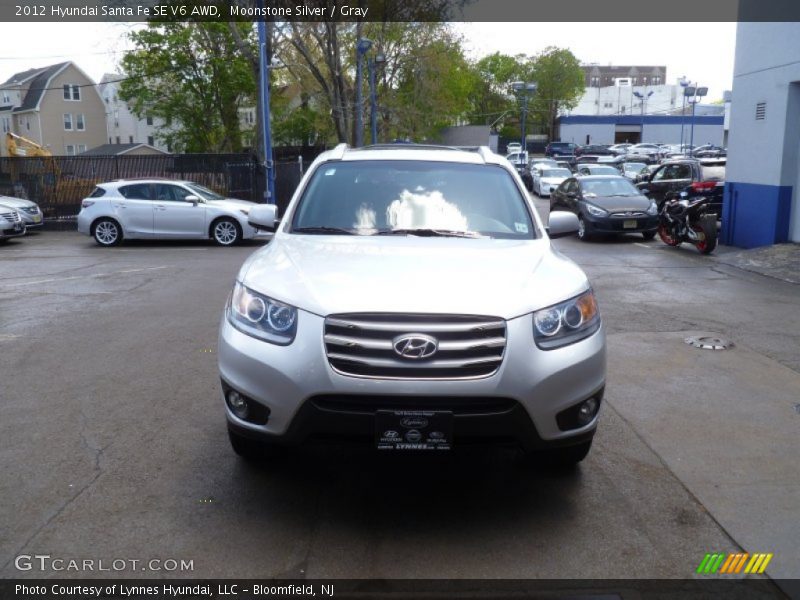 Moonstone Silver / Gray 2012 Hyundai Santa Fe SE V6 AWD