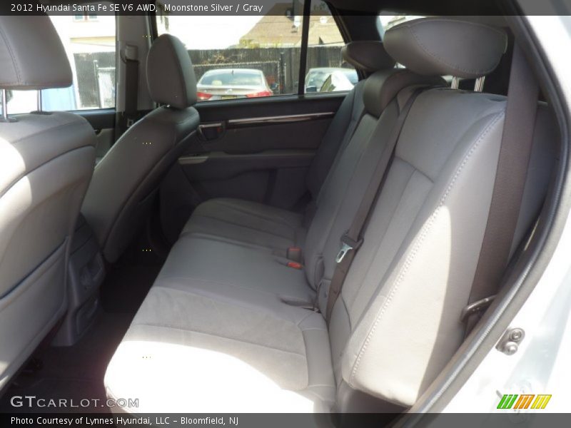 Moonstone Silver / Gray 2012 Hyundai Santa Fe SE V6 AWD