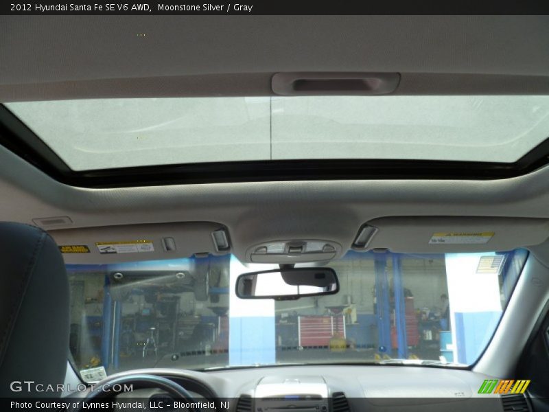Moonstone Silver / Gray 2012 Hyundai Santa Fe SE V6 AWD