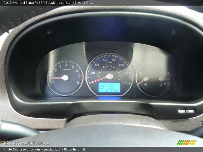 Moonstone Silver / Gray 2012 Hyundai Santa Fe SE V6 AWD
