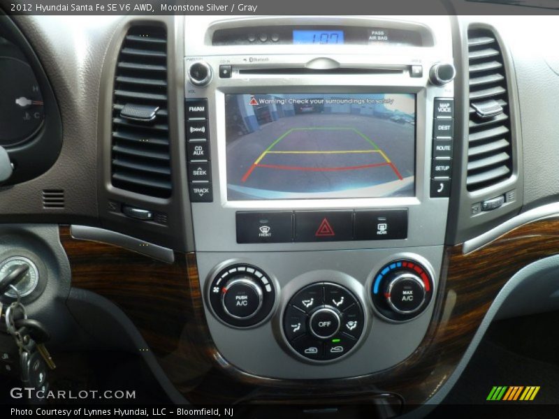 Moonstone Silver / Gray 2012 Hyundai Santa Fe SE V6 AWD