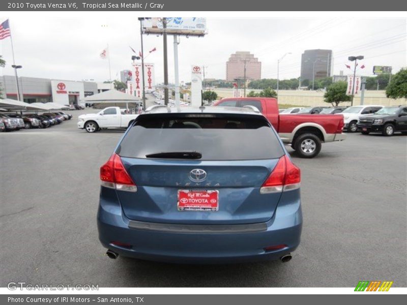 Tropical Sea Metallic / Gray 2010 Toyota Venza V6