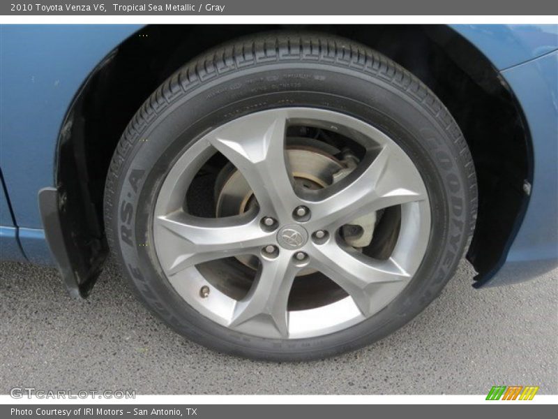Tropical Sea Metallic / Gray 2010 Toyota Venza V6