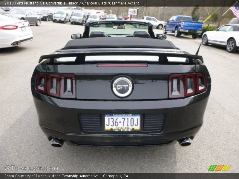 Black / Charcoal Black/Cashmere Accent 2013 Ford Mustang GT Convertible