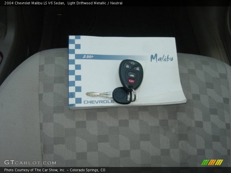 Light Driftwood Metallic / Neutral 2004 Chevrolet Malibu LS V6 Sedan