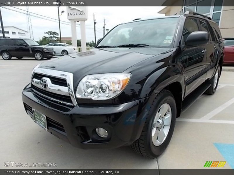 Front 3/4 View of 2008 4Runner SR5