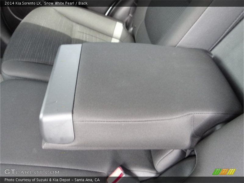 Snow White Pearl / Black 2014 Kia Sorento LX
