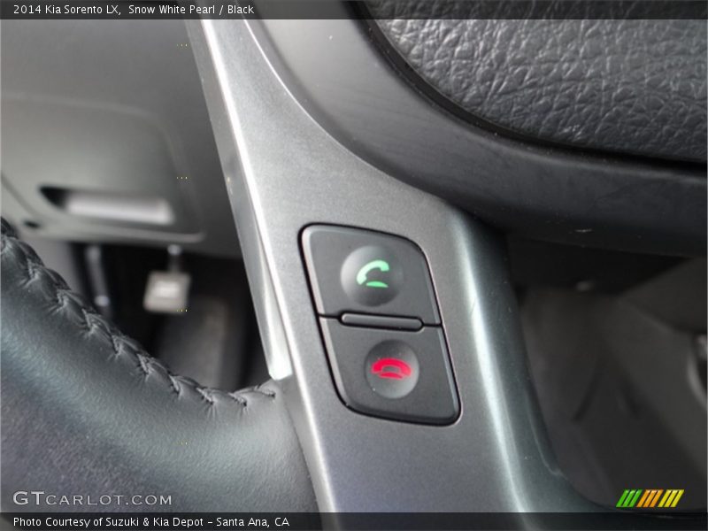 Snow White Pearl / Black 2014 Kia Sorento LX