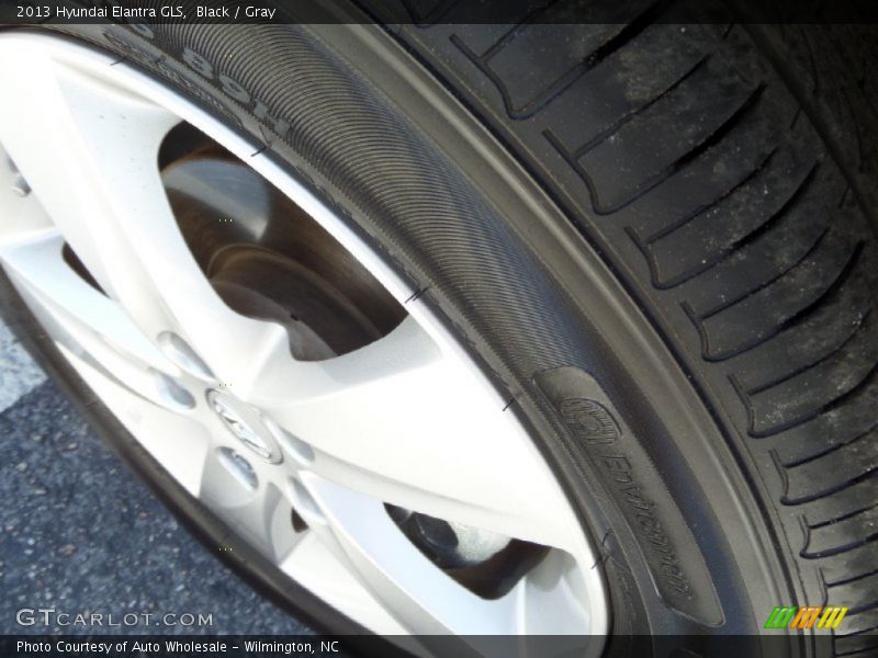 Black / Gray 2013 Hyundai Elantra GLS