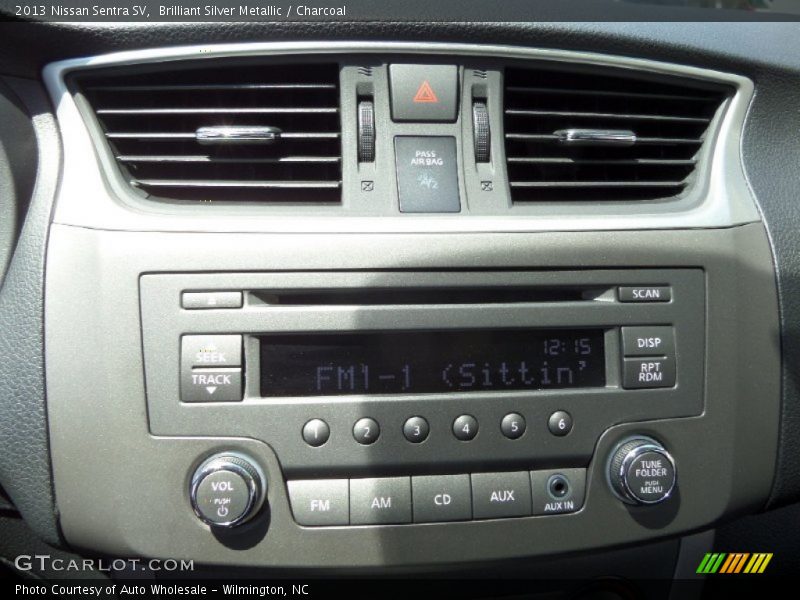 Brilliant Silver Metallic / Charcoal 2013 Nissan Sentra SV