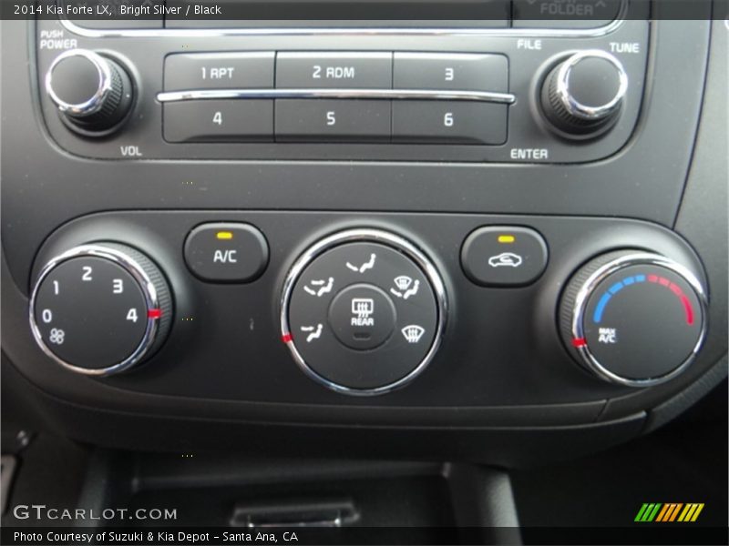 Bright Silver / Black 2014 Kia Forte LX