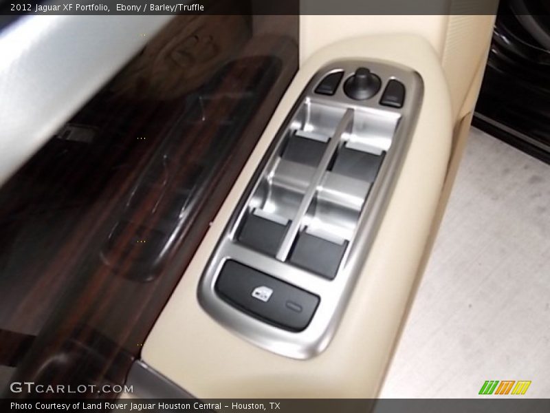 Ebony / Barley/Truffle 2012 Jaguar XF Portfolio