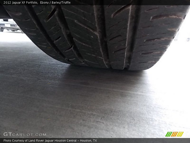 Ebony / Barley/Truffle 2012 Jaguar XF Portfolio