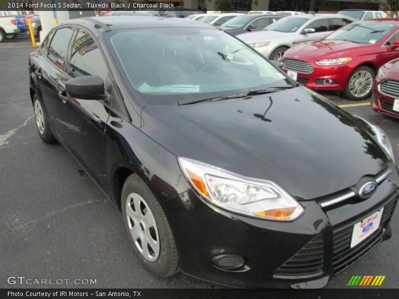 Tuxedo Black / Charcoal Black 2014 Ford Focus S Sedan