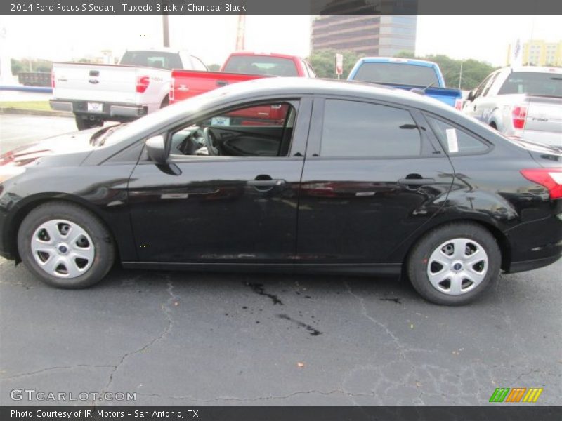 Tuxedo Black / Charcoal Black 2014 Ford Focus S Sedan