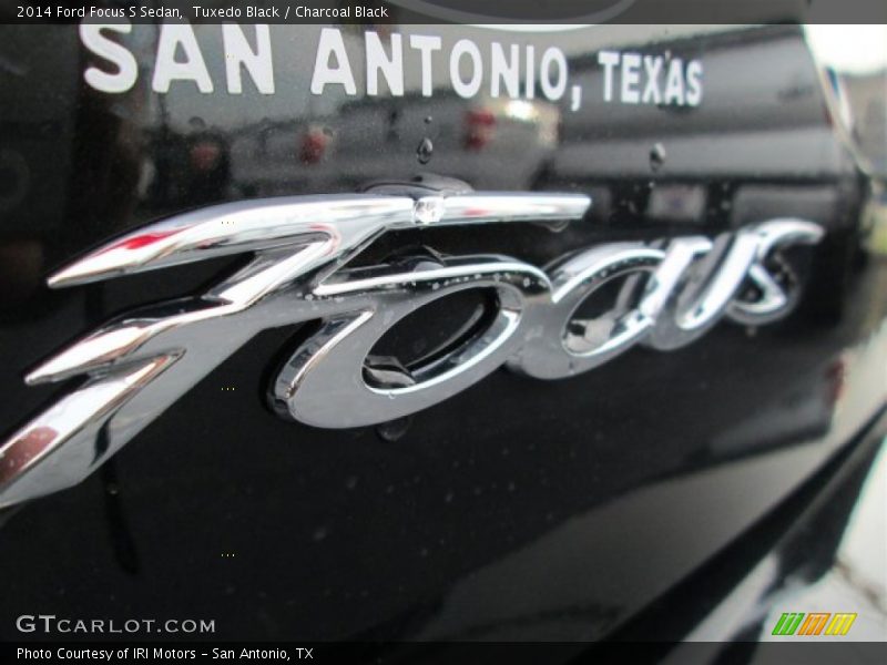 Tuxedo Black / Charcoal Black 2014 Ford Focus S Sedan