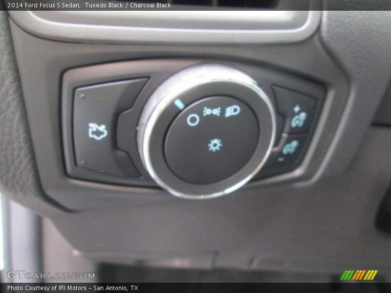 Tuxedo Black / Charcoal Black 2014 Ford Focus S Sedan