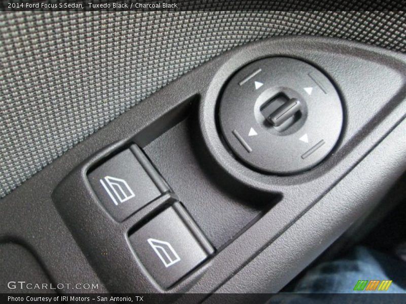 Tuxedo Black / Charcoal Black 2014 Ford Focus S Sedan