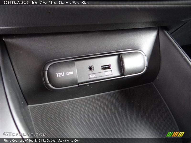 Bright Silver / Black Diamond Woven Cloth 2014 Kia Soul 1.6