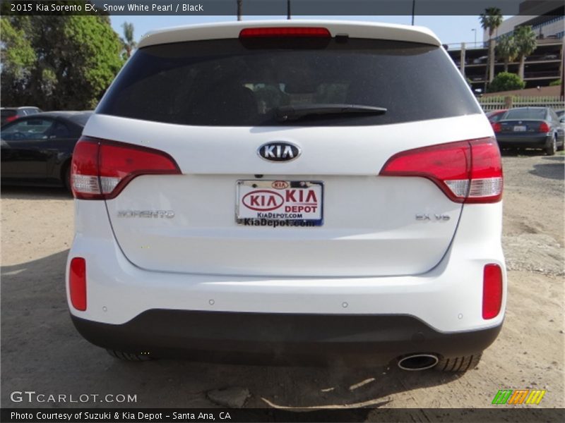 Snow White Pearl / Black 2015 Kia Sorento EX