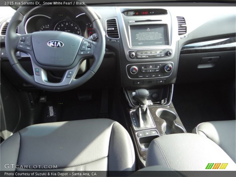 Snow White Pearl / Black 2015 Kia Sorento EX