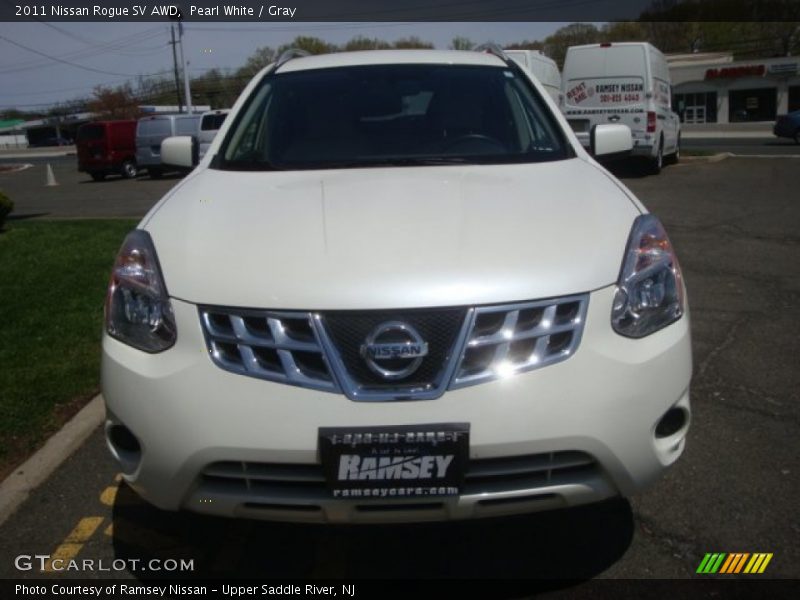 Pearl White / Gray 2011 Nissan Rogue SV AWD