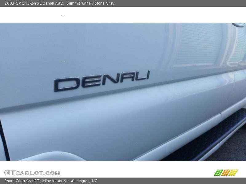 Summit White / Stone Gray 2003 GMC Yukon XL Denali AWD