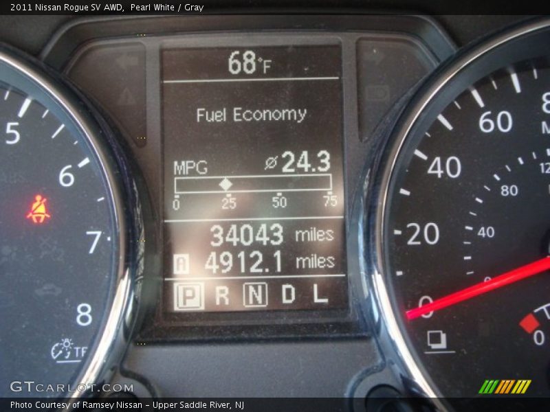 Pearl White / Gray 2011 Nissan Rogue SV AWD