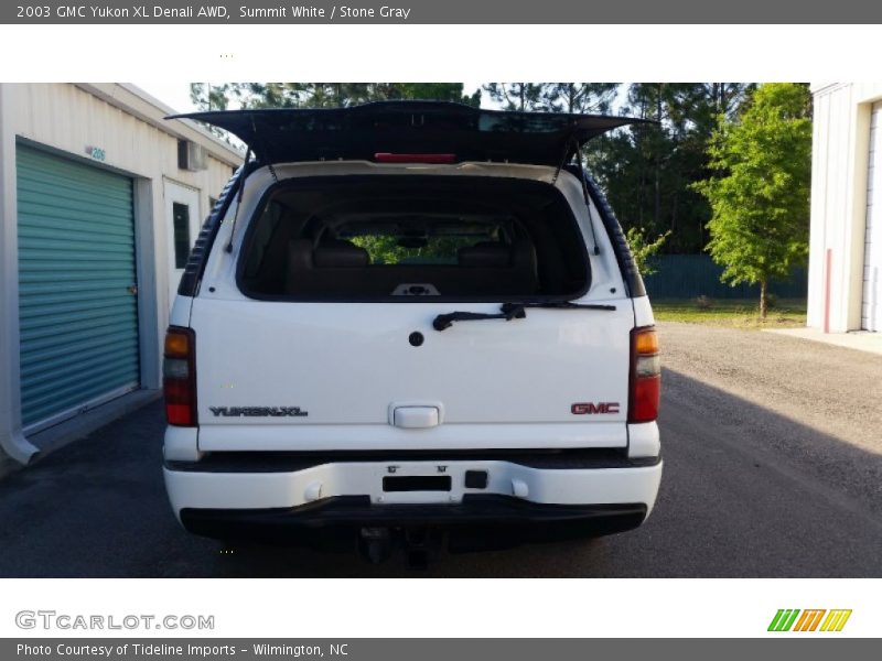 Summit White / Stone Gray 2003 GMC Yukon XL Denali AWD
