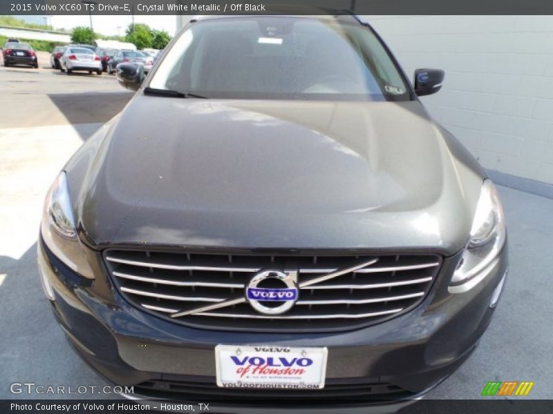 Crystal White Metallic / Off Black 2015 Volvo XC60 T5 Drive-E