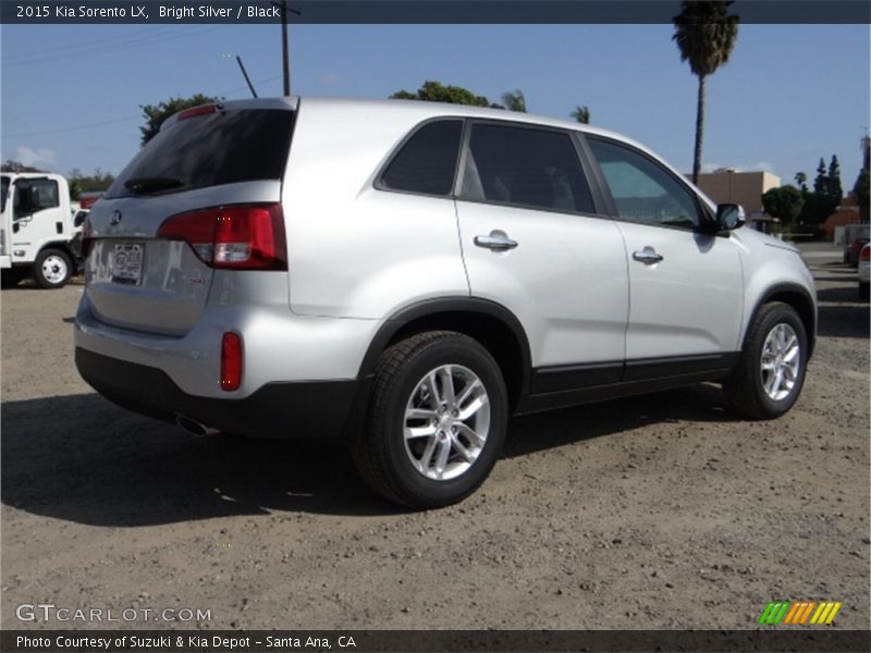 Bright Silver / Black 2015 Kia Sorento LX