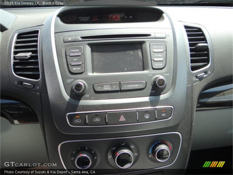 Black / Gray 2015 Kia Sorento LX