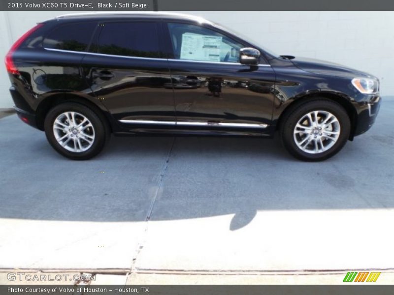 Black / Soft Beige 2015 Volvo XC60 T5 Drive-E